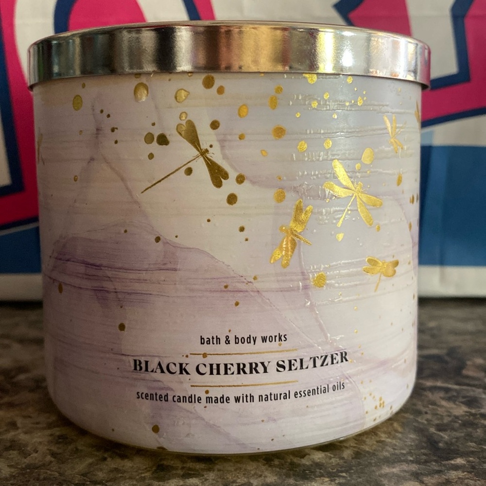 Bath & Body Works Black Cherry Seltzer  3-Wick candles